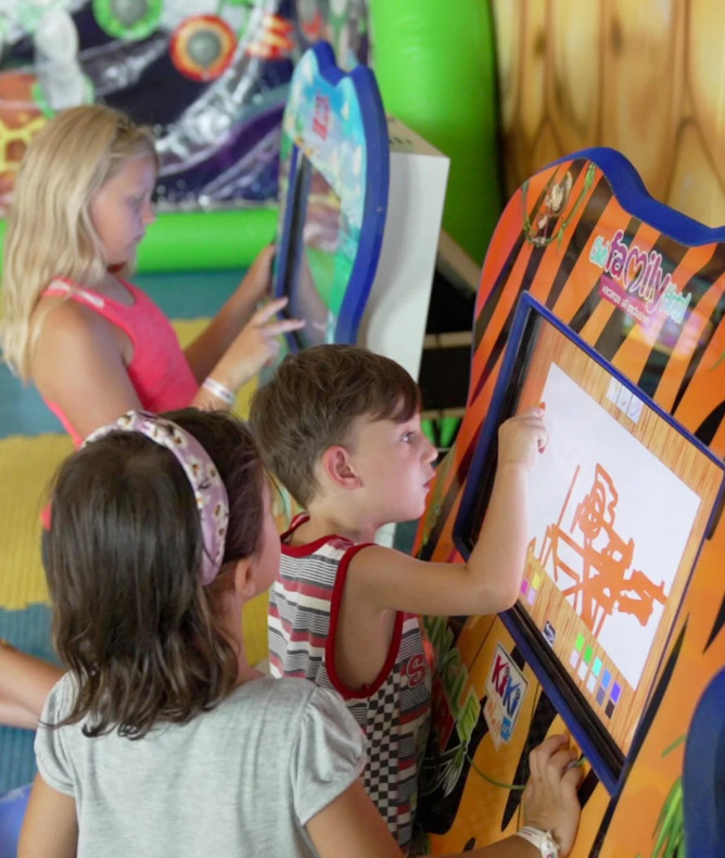 media.Slide-Area-Multimediale-CFH-Milano-Marittima