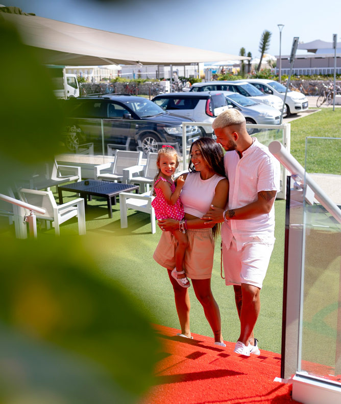 media.Gallery-Esterno-3-CFH-Milano-Marittima