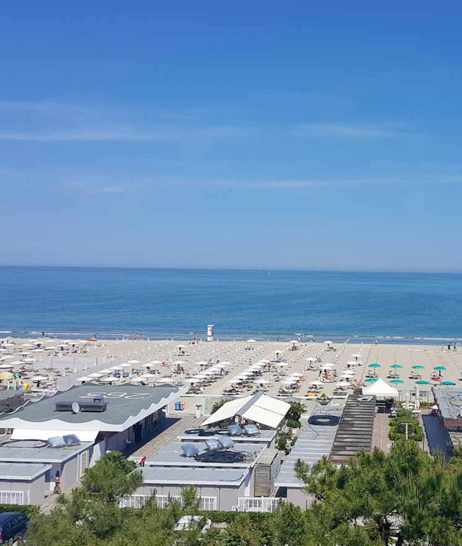 media.Gallery-Sul-mare-2-CFH-Milano-Marittima