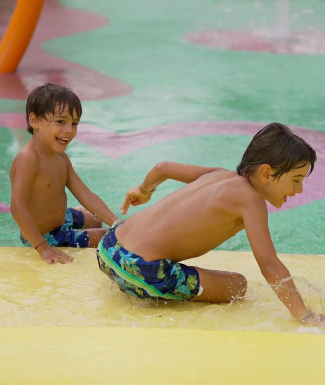 media.Slide-2-bimbi-gratis--CFH-Milano-Marittima