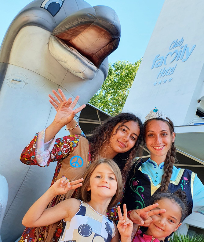 media.Gallery-Animazione-1-CFH-Milano-Marittima-