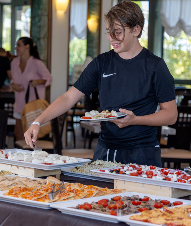 media.Gallery-Dine-Around-3-CFH-Milano Marittima