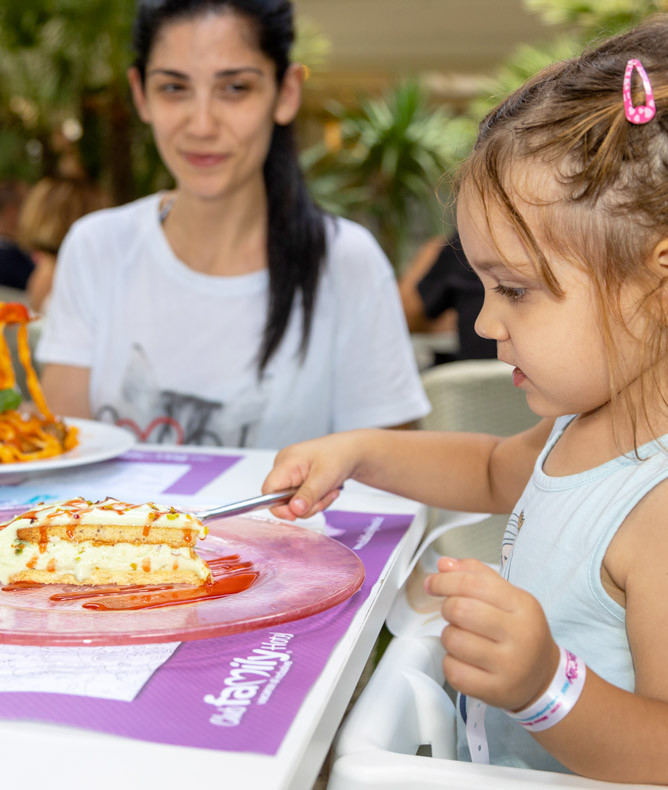 media.Gallery-Dine-Around-4-CFH