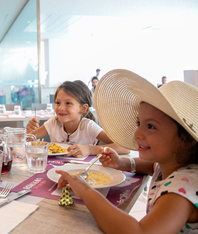 media.Gallery-Dine-Around-7-CFH