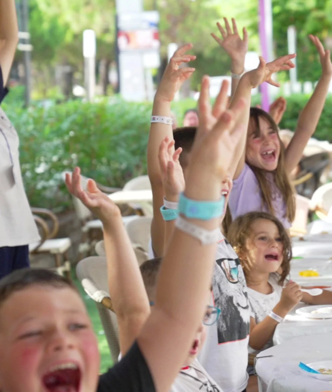 media.Slide-Animazione-CFH-Milano-Marittima