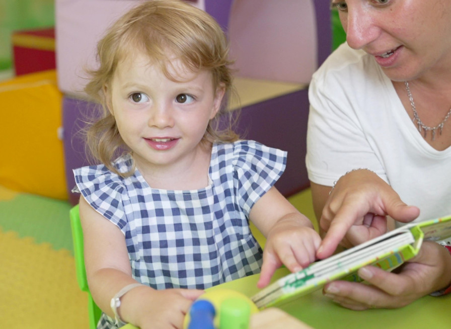 media.Slide-Nanny-2-CFH-Milano-Marittima