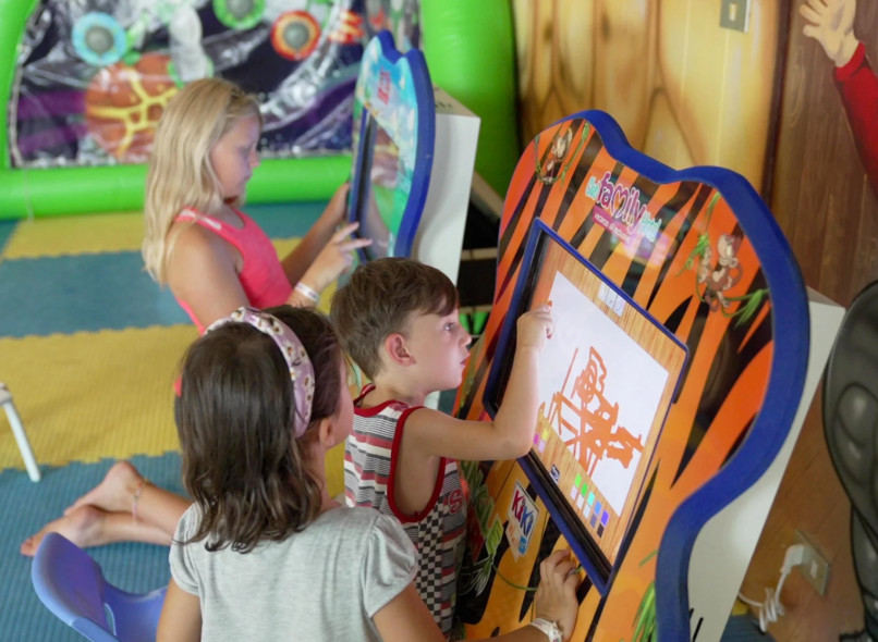 media.Slide-Area-Multimediale-CFH-Milano-Marittima